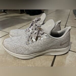 Womens Nike Zoom Pegasus 35, size 10 (Light Lavender)